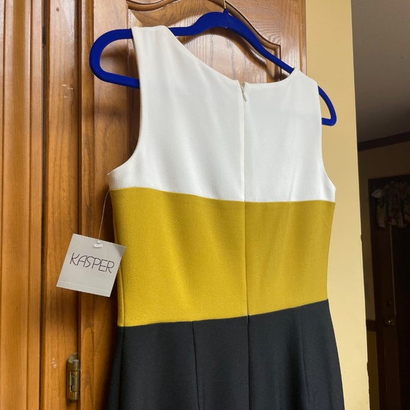 Dress - Picture 2 of 3